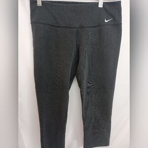 2/$30 Nike‎ Dri-FIT Black Capris Leggings (#1,560)